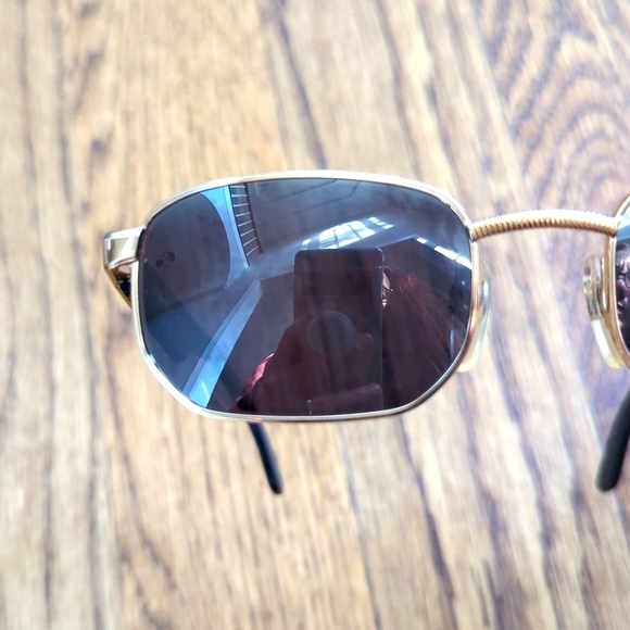 Vintage Vogue Florence VO3182-S Black and Gold Sunglasses Italy - Picture 3 of 7
